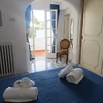 Cristina 4*