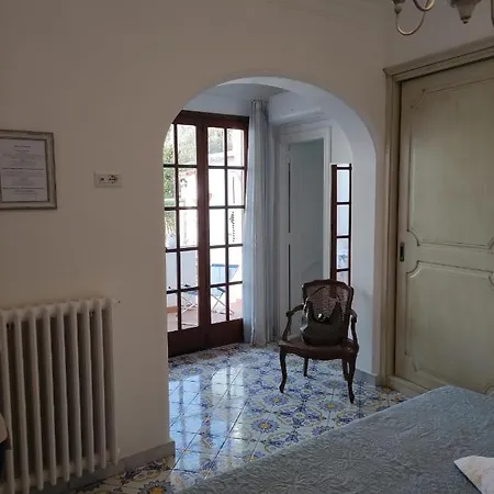 Bed & Breakfast Cristina 2*