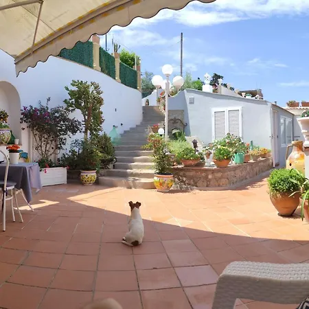 Cristina Bed & Breakfast 4*