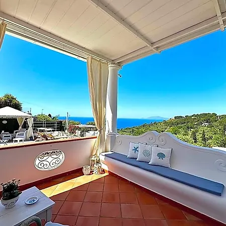 Cristina 4*