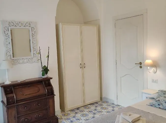 Cristina Bed & Breakfast 4*