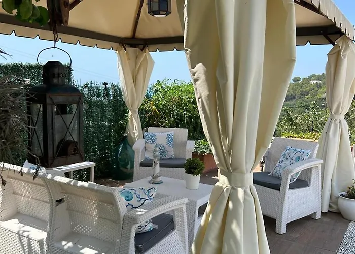 Cristina Bed & Breakfast 4*