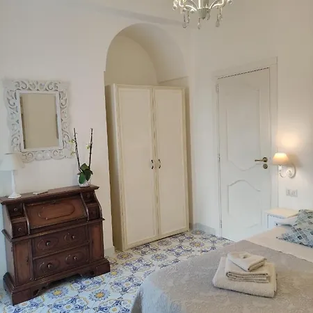 Cristina Bed & Breakfast 4*